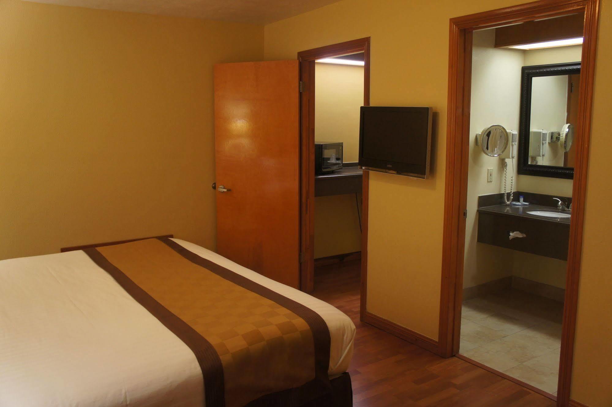 Americas Value Harlingen